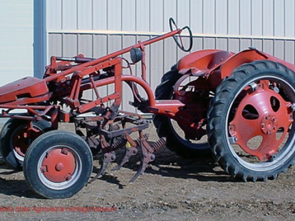 Allis Chalmers G 1948