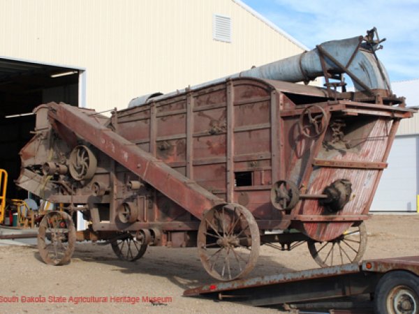 Reeves Threshing Machine 1901