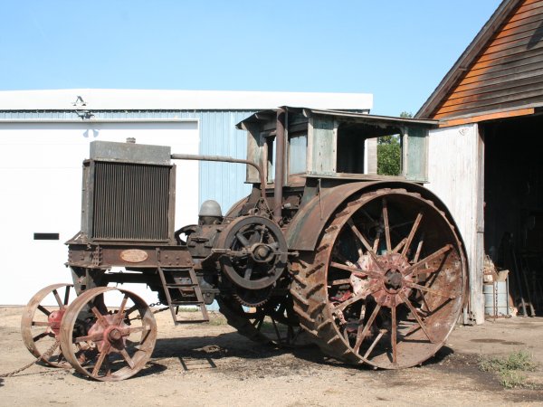 Minneapolis 35-70 tractor 1920