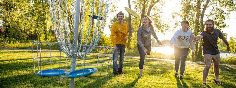 SDSU Students playing frisbee golf