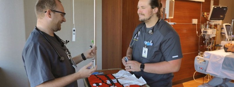 two SDSU respiratory care students in a hospital room