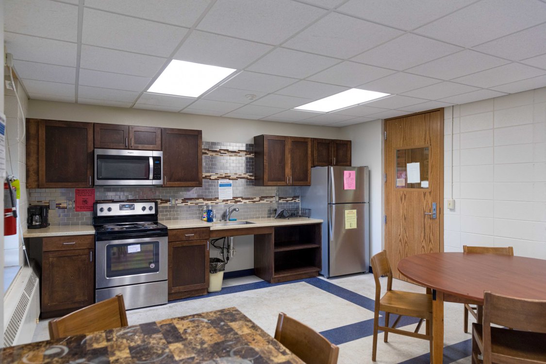 Hanson Hall kitchenette