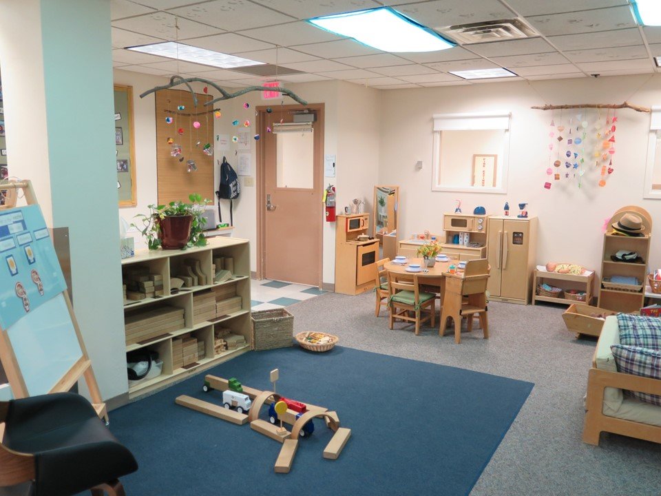 The 3 & 4 year old group time area in the classroom.