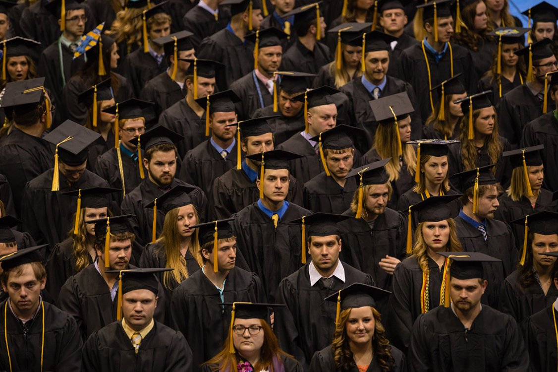 Graduating SDSU students