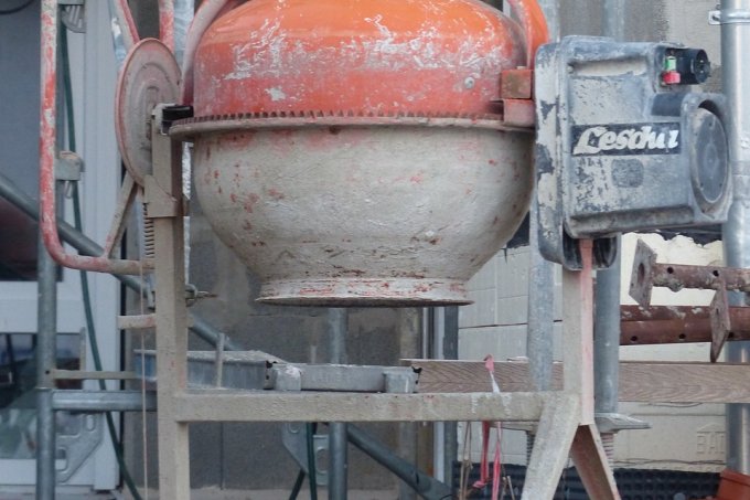 A concrete drum mixer